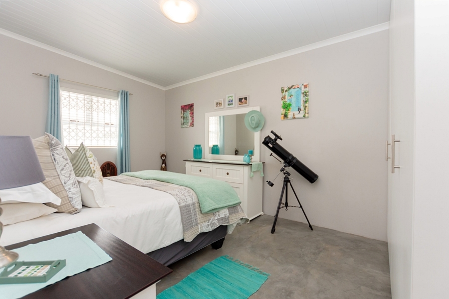 3 Bedroom Property for Sale in Britannia Bay Western Cape